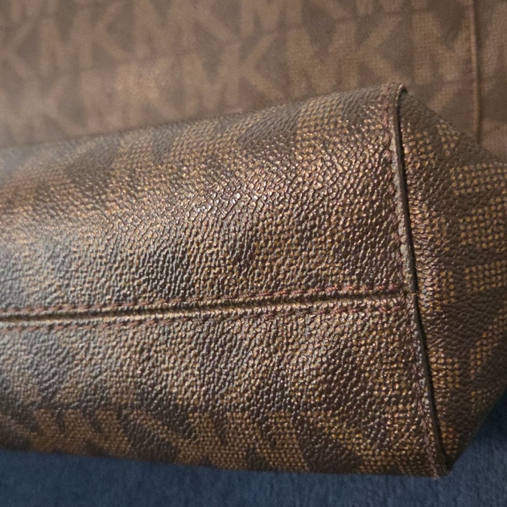 Michael Kors Signature Monogram Leather Jet Set Tote Brown Shoulder Bag Large - Picture 11 of 12